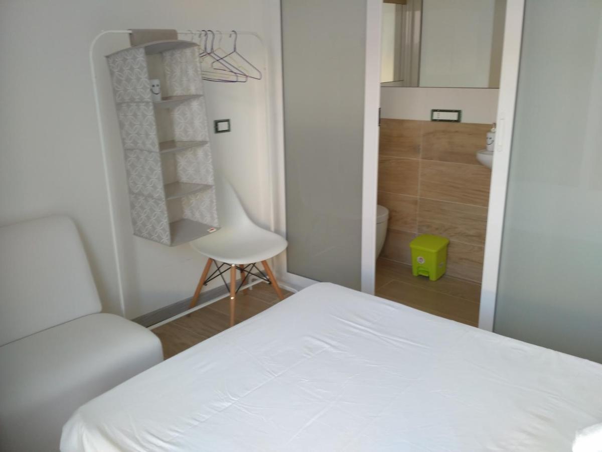 La Casa Di Penelope B&B E Noleggio Bici Elettriche Испика Екстериор снимка